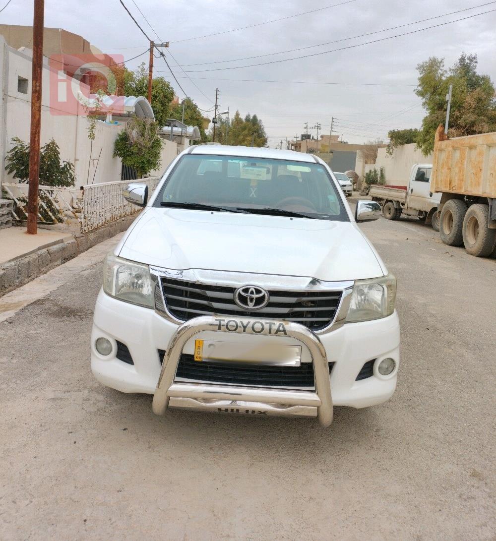 تۆیۆتا هایلۆکس